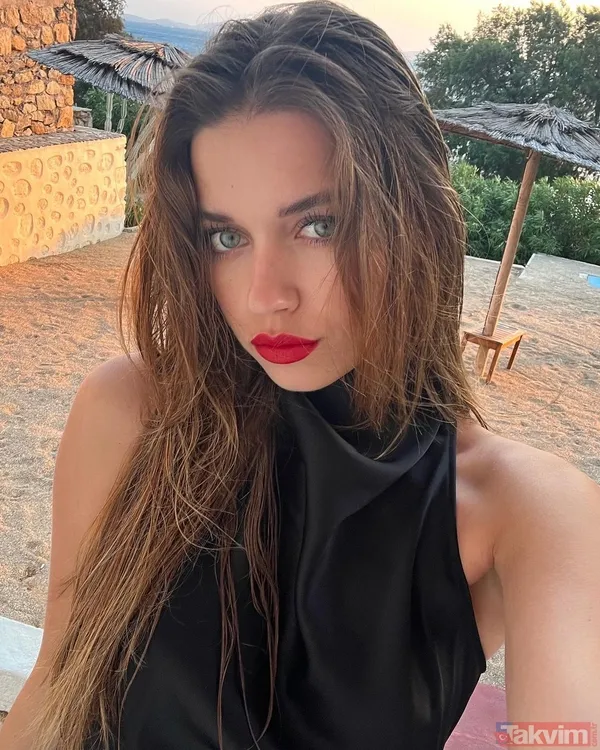 Afra'ya ayrılık yaradı! Afra Saraçoğlu'nun tanga bikinisiyle paylaşım ortalığı ateşe verdi! Mert Ramazan Demir'den ayrılan Afra... - 7