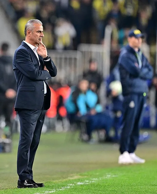 Spor yazarları Trabzonspor ile Fenerbahçe arasında oynanacak dev derbiyi değerlendirdi! Zirvede dengeler değişebilir-5