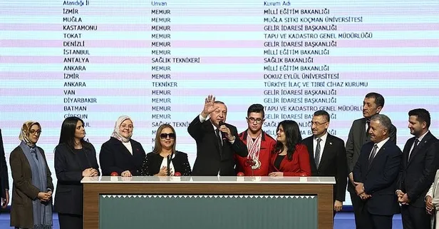 2 bin 500 engelli memur oldu