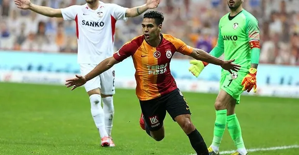Falcao indirim yaptı! Golcü star ayrılmıyor