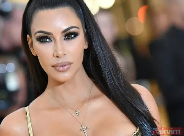 Zaten aşklar hep yalan dolan! Wanda Nara yeni sevgilisiyle el ele! Galatasaraylı Icardi Kim Kardashian'la derken görüntü bomba - 16