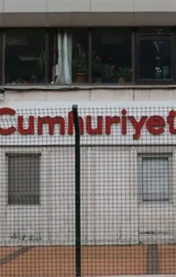 Cumhuriyet ısrarla teröre hizmet ediyor