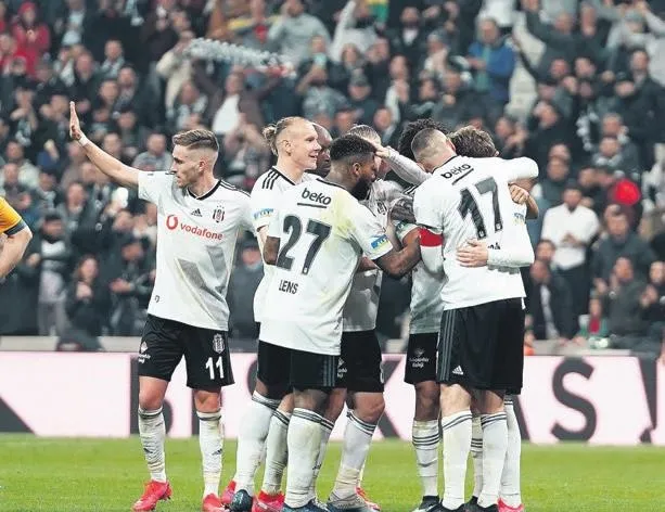 Beşiktaş evinde Konya önünde