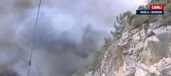 mugladaki-cokertmede-yangin-buyudu-bodrum-oren-yolu-kapandi-a-haber-ekibi-o-anlari-anbean-aktardi-1627906416875.jpg