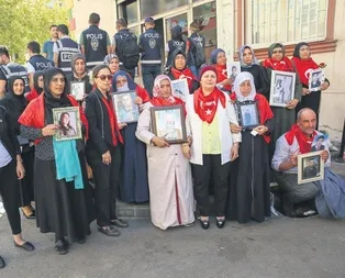 Diyarbakırdaki annelerin evlat nöbeti sürüyor