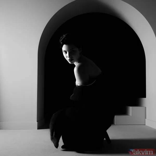 Merve Boluğur “Minnoşum” dediği Eser Yenenler’le paylaştı! “Adamı boşatacaksın bu nasıl post” Berfu Yenenler yorumları havada uçuştu - 13