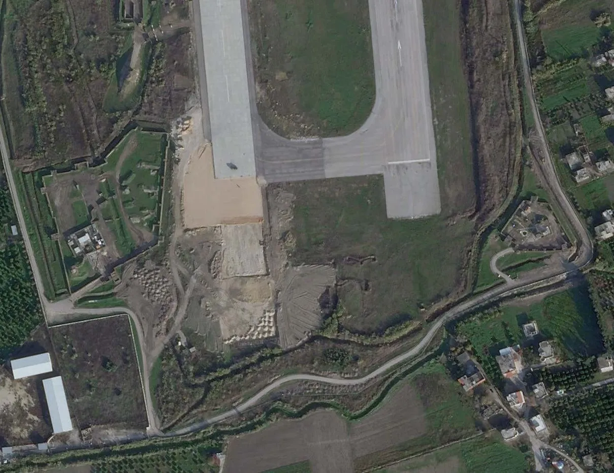 Rusya, Suriye’deki hava üssünü genişletiyor