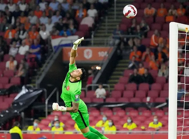 Trabzonspor’un 1 numarası Uğurcan Çakır yüzde 81’lik kurtarış ortalamasıyla Avrupa'nın zirvesinde-4