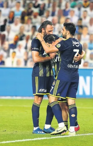 Fener muradına erdi! Ferdi Kadıoğlu 2 golle Kanarya’yı sırtladı
