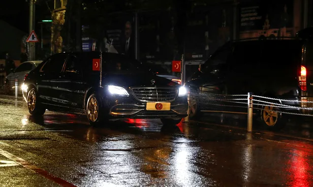 Son dakika: Başkan Erdoğan, Hazine Bakanı, Merkez Bankası Başkanı ve banka yöneticileriyle görüştü! 5 saatlik zirve-3