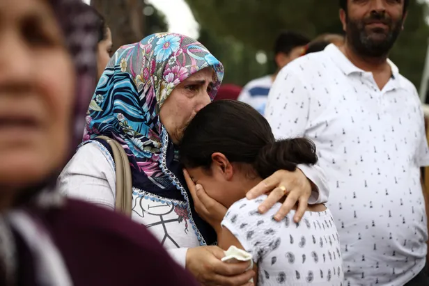 Şehit Uzman Onbaşı Yücel son yolculuğuna uğurlandı-11