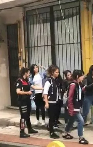 Bursa'da kataloglu fuhuş çetesine baskın! Referansla müşteri artırdılar...