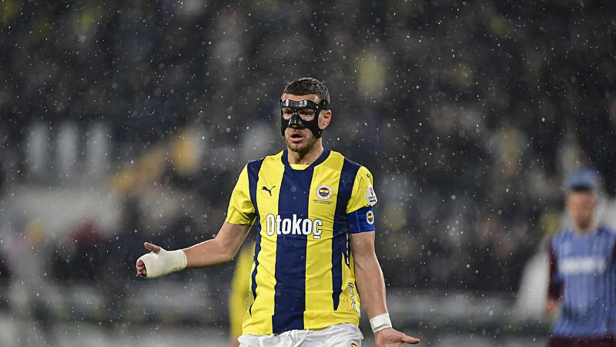 Fenerbahçe'de yeni kural sonrası peş peşe ayrılıklar!