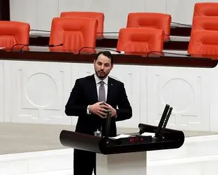 Bakan Berat Albayrak Meclis’te böyle yemin etti