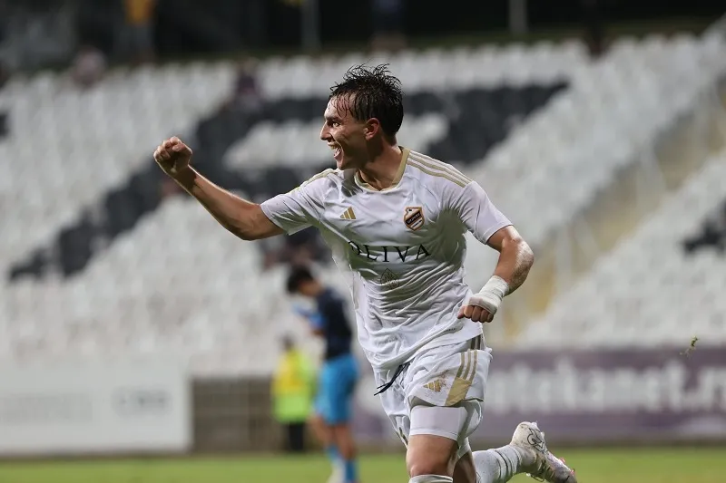 Fenerbahçe'den 18'lik yıldıza kanca! Transferde dev rakip var - 20