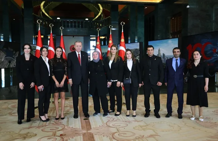 Türkiye Cumhuriyeti 100'üncü yaşını kutluyor! Başkan Erdoğan Külliye'de tebrikleri kabul etti: 20 yılda 100 yıllık icraat-2