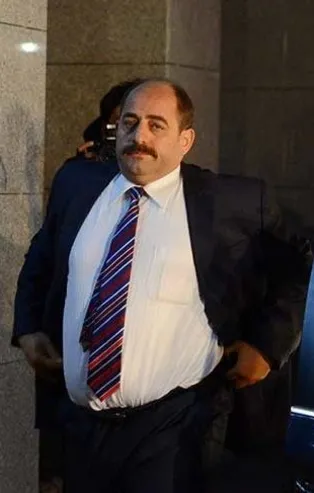 FETÖ’cü eski savcı Zekeriya Öz Almanya’da dayak yedi!