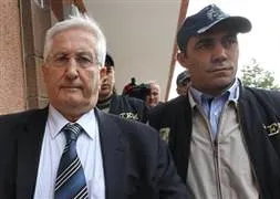 Bir, 5 vakit namaz kıldı