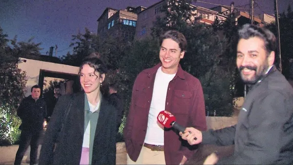 ariza-cikar-mi-hazal-subasi-aras-bulut-iynemlinin-kuzeni-atakan-basavciya-gonlu-kaptirdi-1684962824563.jpeg Arıza çıkar mı: Hazal Subaşı Aras Bulut İynemli’nin kuzeni Atakan Başavcı'ya gönlü kaptırdı!-3