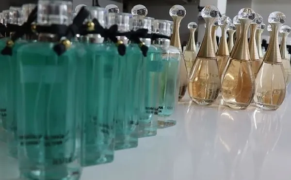 İstanbul’da 24 bin şişe sahte parfüm ele geçirildi: Sahte parfüm nasıl anlaşılır?-6