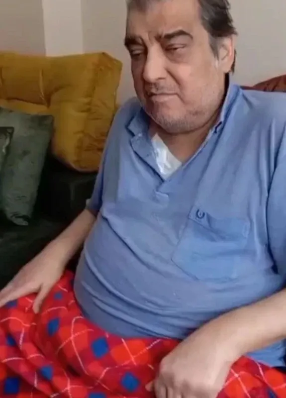1782021810623.jpeg 90'lı yılların ünlü sanatçısı Ömer Danış'tan üzen haber: Ayak parmakları kesildi-5
