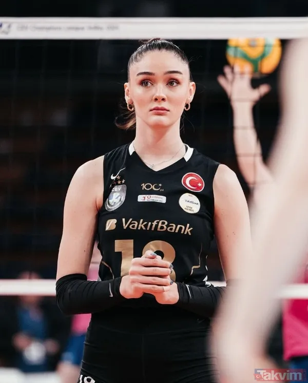 2 metre sananlar yanıldı! Ünlü voleybolcu Zehra Güneş’in boyunu duyan kulaklarına inanamadı! Zehra'nın boyu... - 5