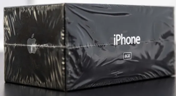 2007-model-bu-iphoneu-bulduysaniz-mujde-zengin-oldunuz-dolaplari-kontrol-edin-servet-degerinde-sizde-de-varsa-1686745368268.jpg Dolapları kontrol edin servet değerinde! 2007 model bu iPhone'u bulduysanız müjde zengin oldunuz! Sizde de varsa...-7