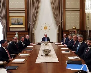 Başkan Erdoğandan Külliyede yerli otomobil zirvesi