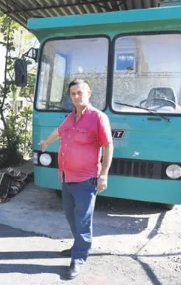 Cenazeyi sokakta bırakıp gittiler