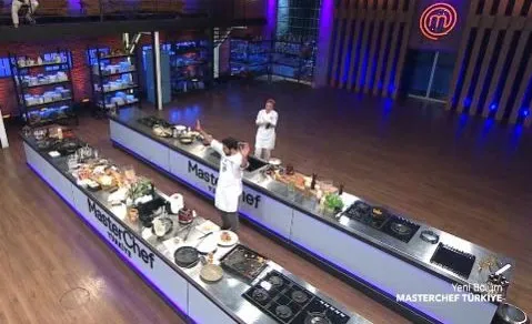 Masterchef Özgül Coşar öyle bir hareket yaptı ki kimse beklemiyordu! O hamle pahalıya patladı Özgül'ün gözyaşları sel oldu-6