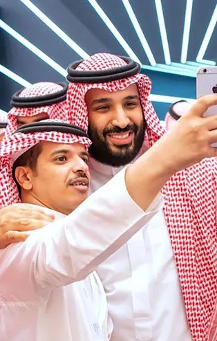 Veliaht Prens yeni teşkilat için kollarını sıvadı