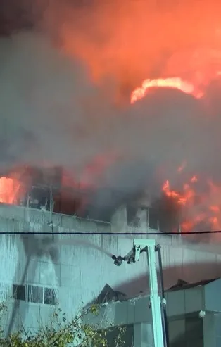 Çelik tencere fabrikası alevlere teslim oldu