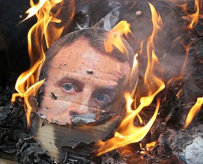 Fransa’da demir yolu grevi devam ediyor