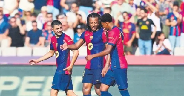 Barcelona evinde Valladolid’i 7-0 mağlup etti