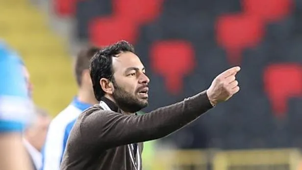 Selçuk İnan ilk maçını kazandı
