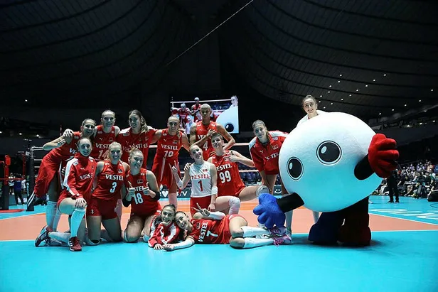 turkiye-japonya-canli-mac-izle-filenin-sultanlari-japonya-voleybol-maci-canli-izle-bedava-kesintisiz-sifresiz-1695377912037.jpg Türkiye 3-1 Japonya || Türkiye-Japonya maçı ÖZETİ-4