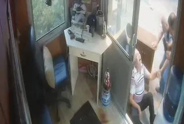 İzmir’de yürek burkan olay: Kalp krizi geçiren arkadaşına yardım ederken kalp krizi geçirdi