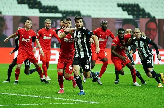 Beşiktaş evinde Sivas'a 3 attı! (MS: Beşiktaş 3-0 Sivasspor)