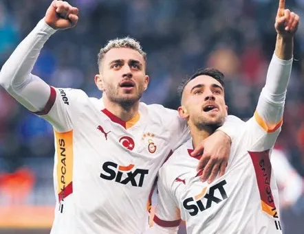 Aslan imza şov yapacak!