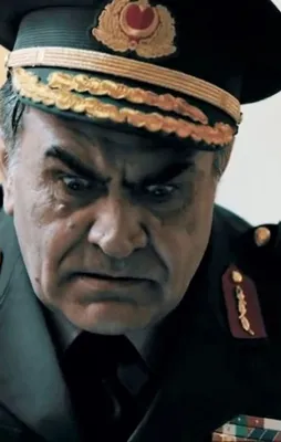 Firari FETÖ'cü yönetmenin evinden çıktı!