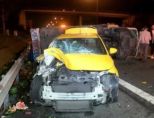 Kamyonet ile taksi çarpıştı: 4 yaralı