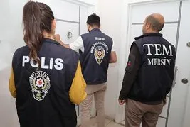 Mersin’de müstehcen yayın operasyonu: Tutuklandılar!