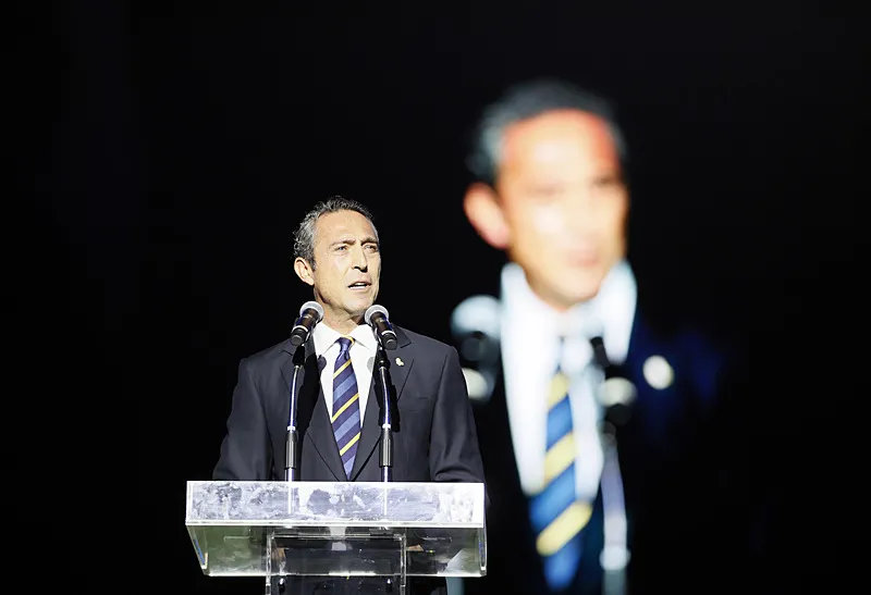 Fenerbahçe'den 5 transfer daha! Havalimanı dolup taşacak - 5