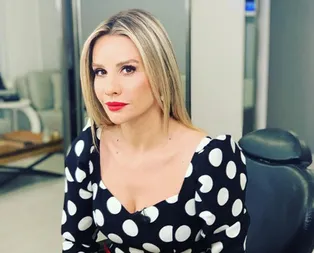 Esra Erol’da 977. bölüm izle!