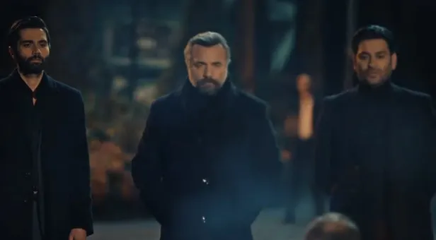 masada-kartlari-yeniden-dagittiracak-adim-edho-178-bolum-fragmani-birisi-gitti-vedasi-ustune-tuzu-biberi-oluyor-1608670570750.jpg Masada kartları yeniden dağıttıracak adım! EDHO 178. bölüm fragmanı: Birisi gitti vedası üstüne tuzu biberi oluyor!-7