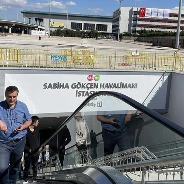 Kadıköy-Sabiha Gökçen metrosunda arıza