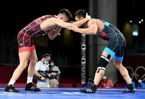 2020 Tokyo Olimpiyat Oyunları | Boksta Buse Naz Çakıroğlu ve Busenaz Sürmeneli finale yükseldi-8