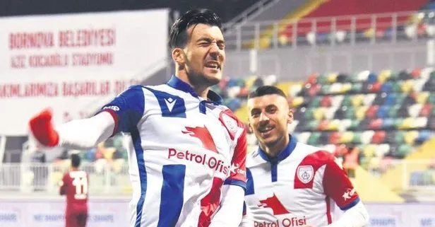 Atakan Üner 4 senelik imzayı attı