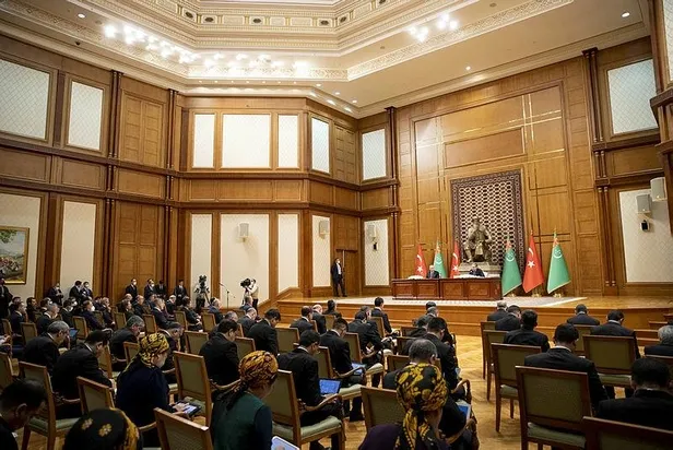 Başkan Erdoğan Türkmenistan'da! İki ülke arasında ortak anlaşmalar imzalandı-3
