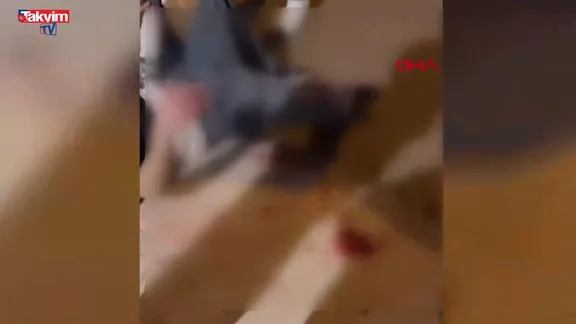 Ankara'da metro çıkışında bıçaklı kavga: 2 yaralı 3 gözaltı!